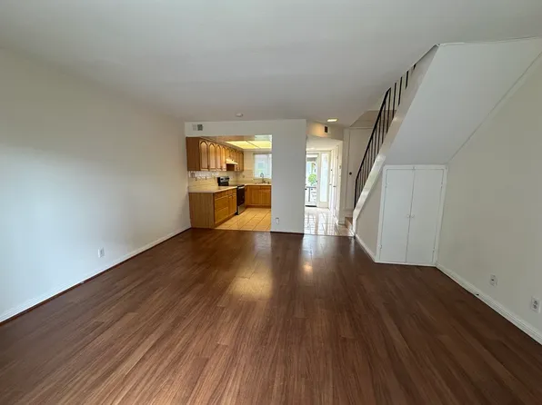 381 N Temple Dr, Milpitas, CA 95035