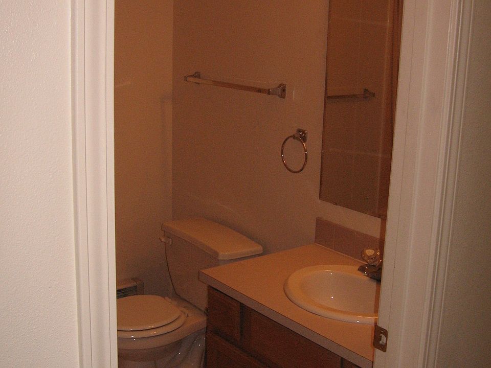 2nd image of 70 E Little Ave