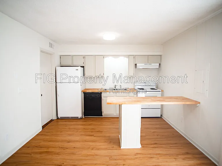 3126 E Governor John Sevier Hwy — Photo 4