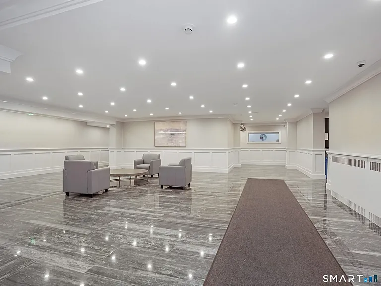 27 Northill St #2J — Photo 3