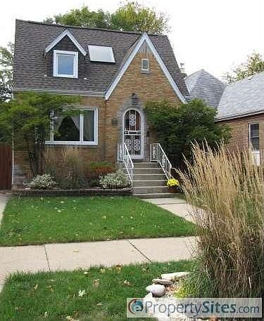 1st image of 5870 N Leonard Ave