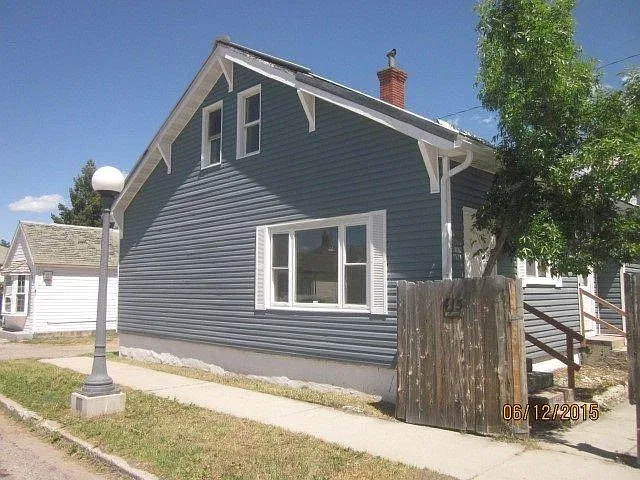 4 bed, 1614 sqft, $1,575 — Photo 2