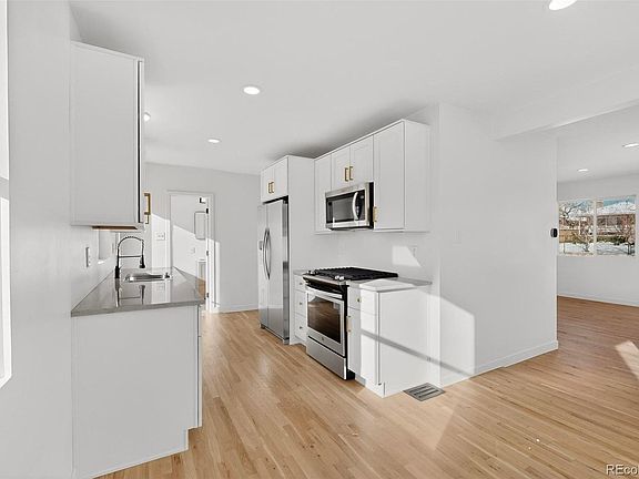 5th image of 5040 W 33rd Avenue