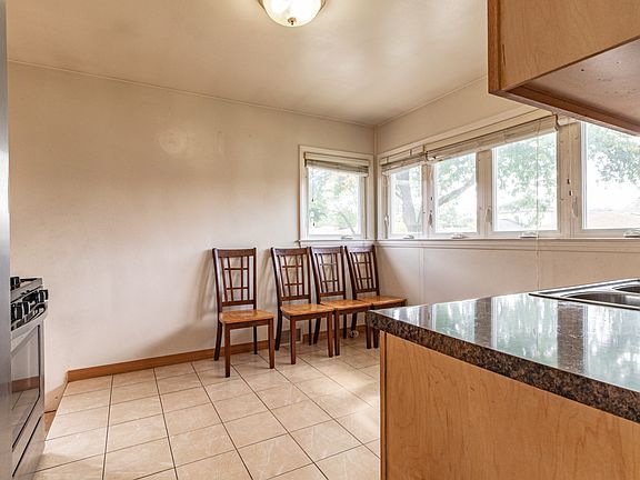 5th image of 4612 Birchwood Ave