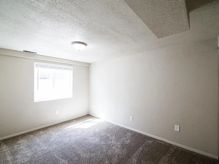 1179 E Blaine Ave #A — Photo 16