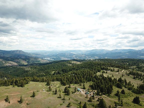 2nd image of 19 Union Ridge Spur Rd