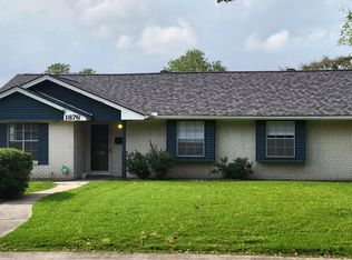 1876 Capri Ln, Seabrook, TX 77586