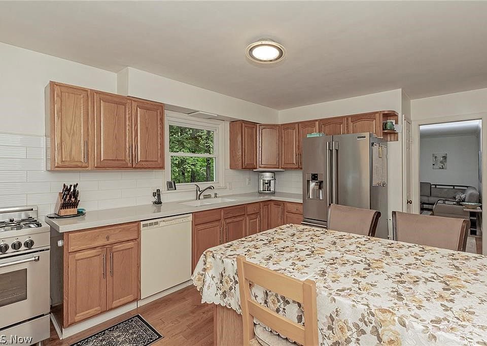 35180 Solon Rd, Solon, OH 44139 Zillow