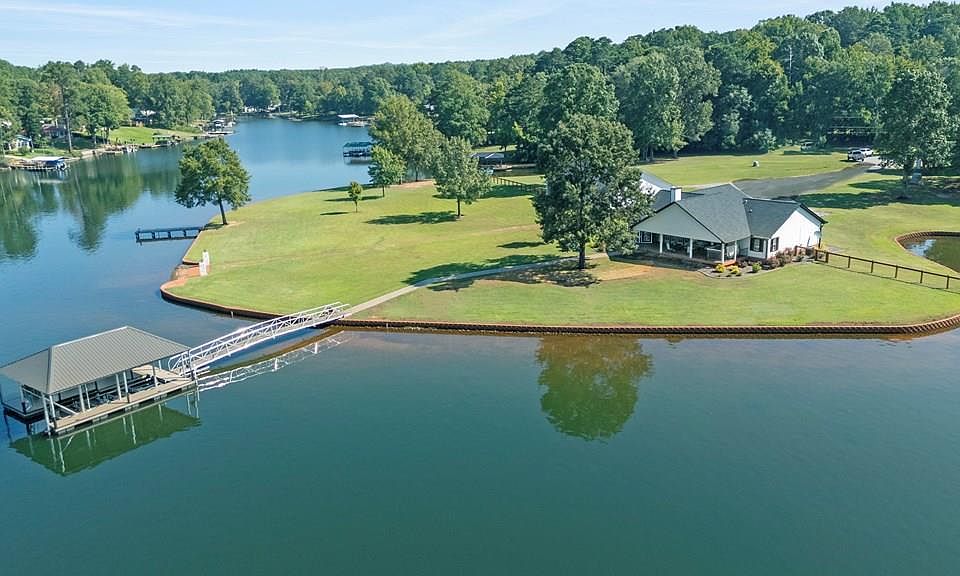 1st image of 70 Cypress Point Ct
