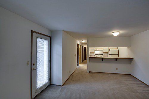 2nd image of 6505 Oswego Pl NE APT 303
