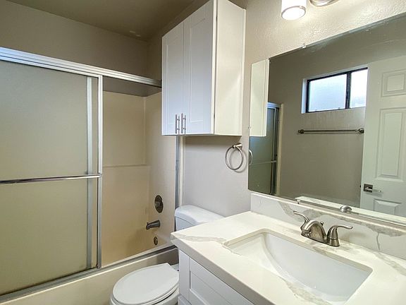 3rd image of 4535-4537 52nd St #6