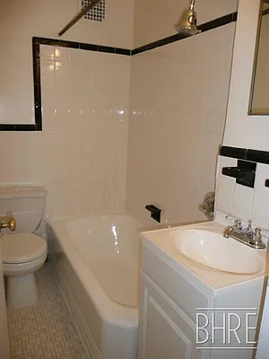 Rented by Brooklyn Heights Real Estate Inc | media 12