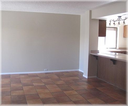 5th image of 1118 E Tapatio Dr