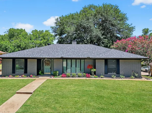 1817 Skyline Dr, Sherman, TX 75092