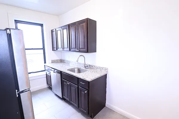 Rented by A&E Real Estate Management | media 5