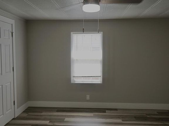 5th image of 107 4th St