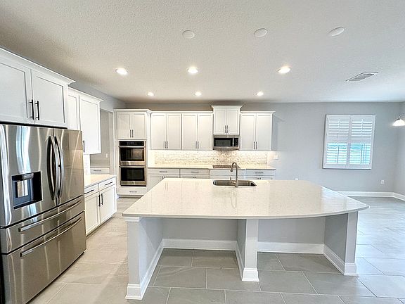 4th image of 13185 Blossom Valley Dr