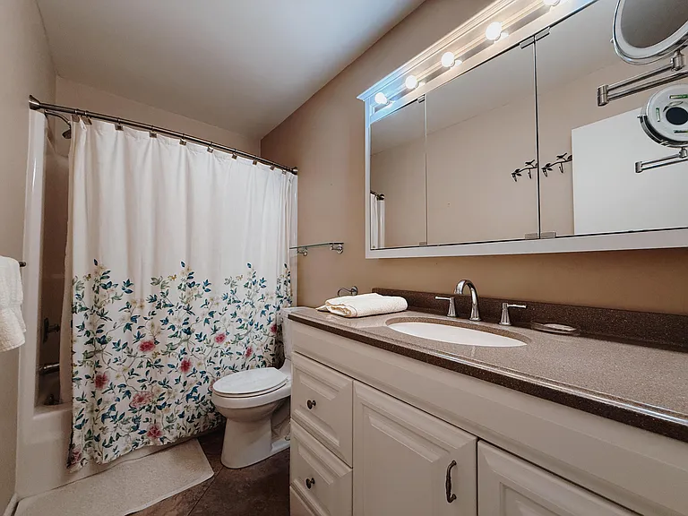 106 Spring Lake Ct #201 — Photo 16
