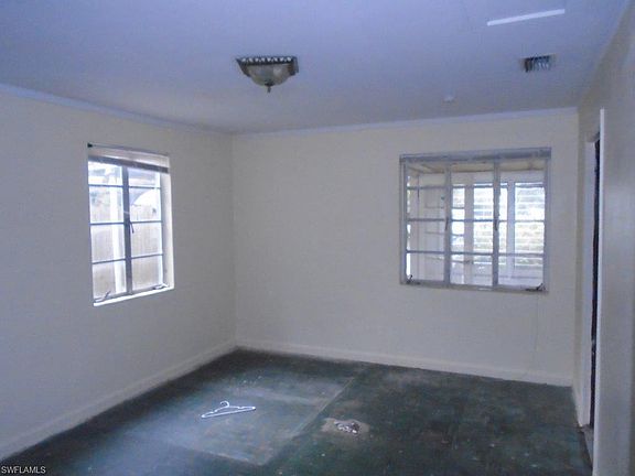 3rd image of 2277 Clifford St