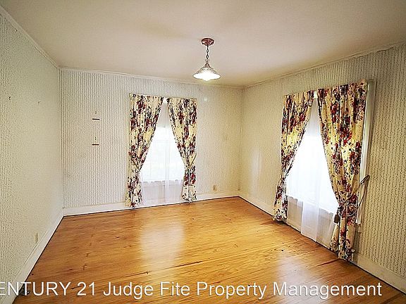3rd image of 1309 N Preston St