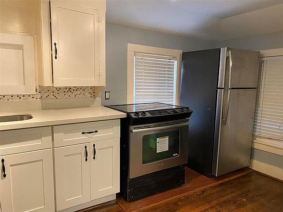 2nd image of 520 Sul Ross St Unit B