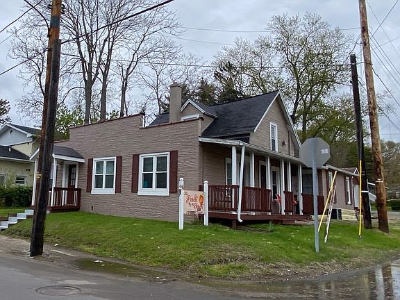 4th image of 225 E Buffalo St