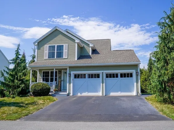 4 Winslow Ct, Pepperell, MA 01463