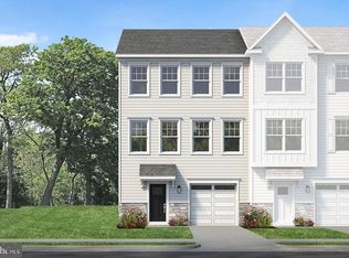 300 E Sawyer Ct, Royersford, PA 19468