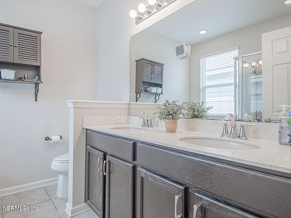 4th image of 7093 Fleur Cove Dr