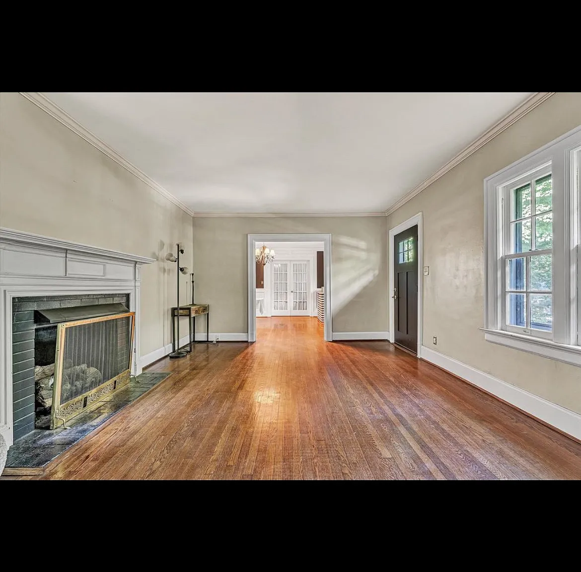 4 bed, 3229 sqft, $2,800 — Photo 2