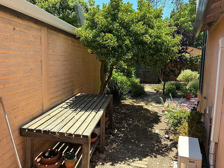 2125 Bueno Dr — Photo 33