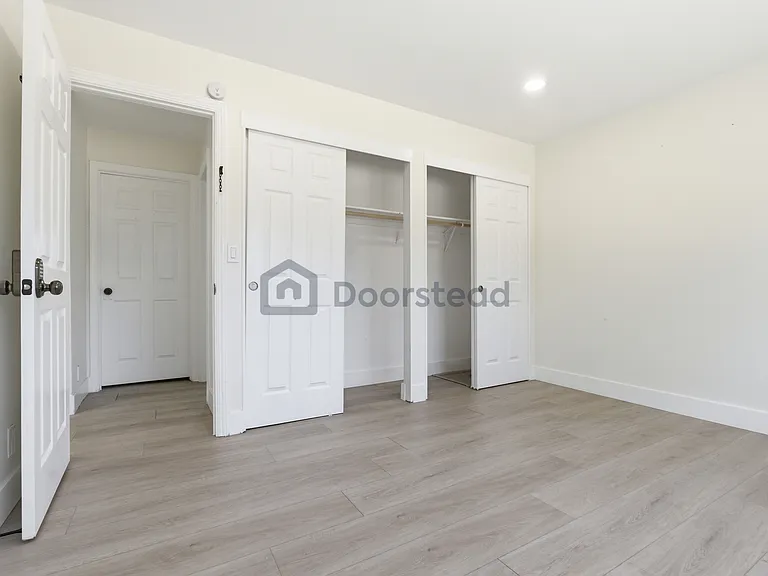 1624 Farringdon Ct — Photo 16