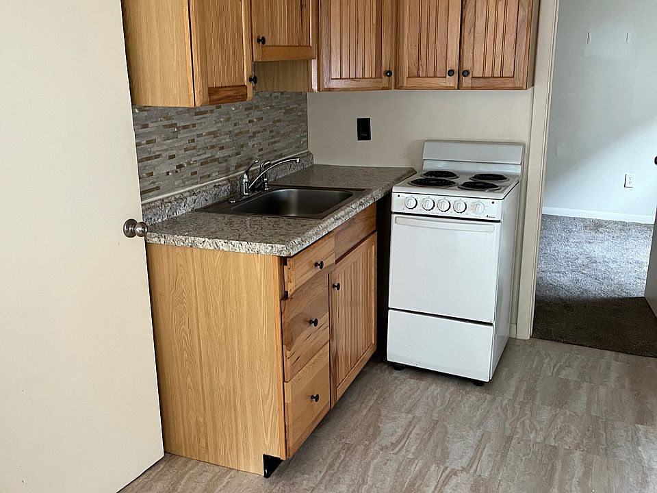 1st image of 4 Mill St #2