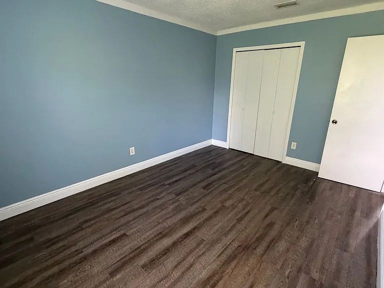 6321 Lenawee St #D3 — Photo 3