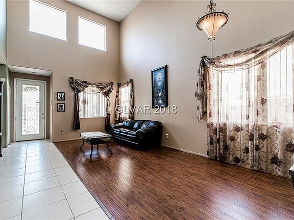 4th image of 18 Cobbs Creek Way