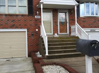 3956 Rowena Dr, Philadelphia, PA 19114