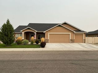 10654 W Kyoga St, Star, ID 83669