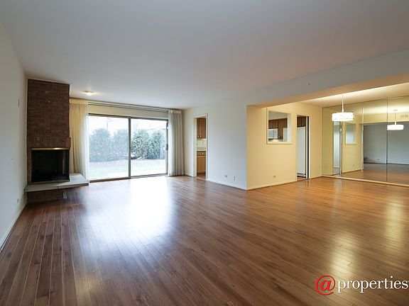 Living Room / Dining Room