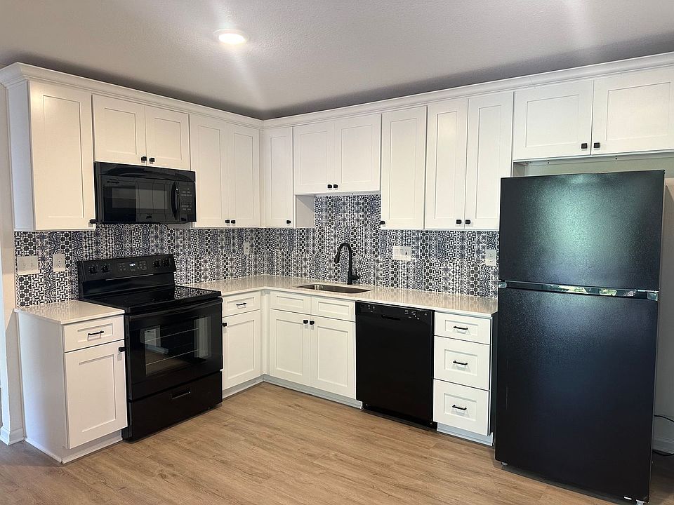 1st image of 13905 Dundee Cir