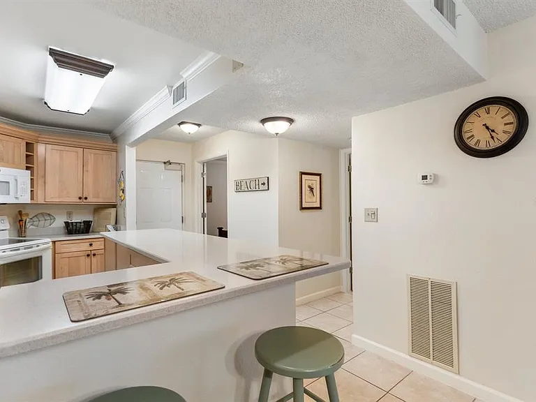 1515 Pinellas Bayway #C-31 — Photo 10