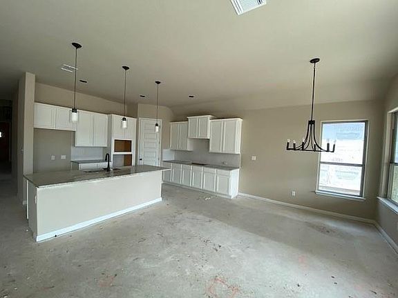 5th image of 1204 Deering Creek Dr