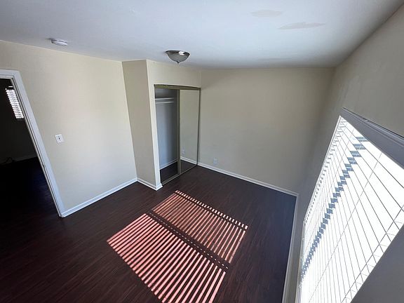 3rd image of 3525 Hillview Pl