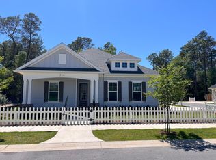 719 Reindeer Rd, Niceville, FL 32578
