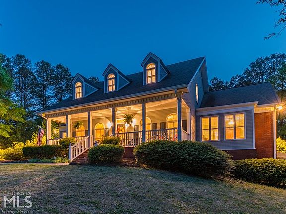 3rd image of 3261 Garmon Dr