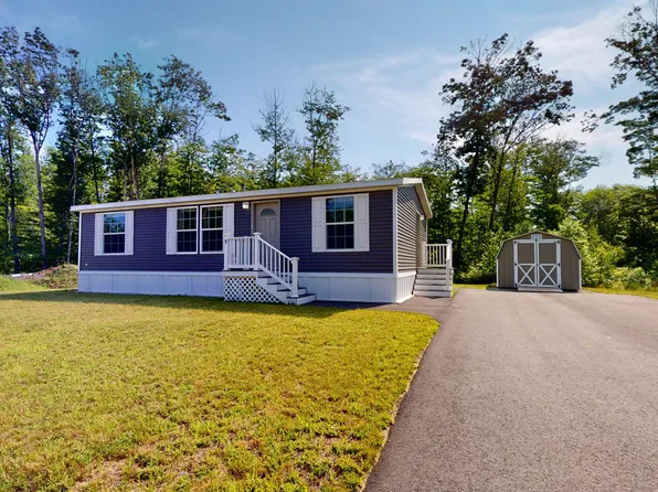 1 Red Oak Drive, Turner, ME 04282