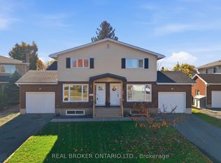 46 Ashburn Dr #A, Ottawa, ON K2E6N3