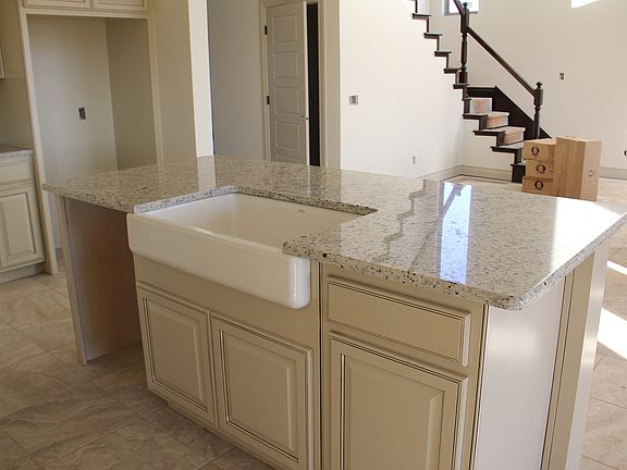 5th image of 10846 N Pointe Dr