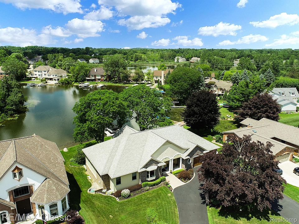 1st image of 3364 Ledgewood Ct W