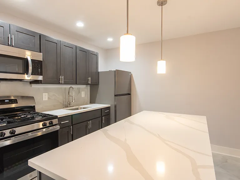 River Edge Apartments — Photo 87