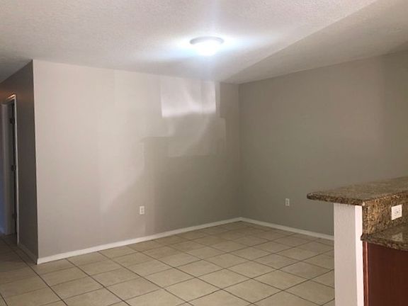 2nd image of 2513 Princeton Ave